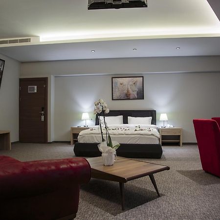 Hotel City Inegoel Екстер'єр фото