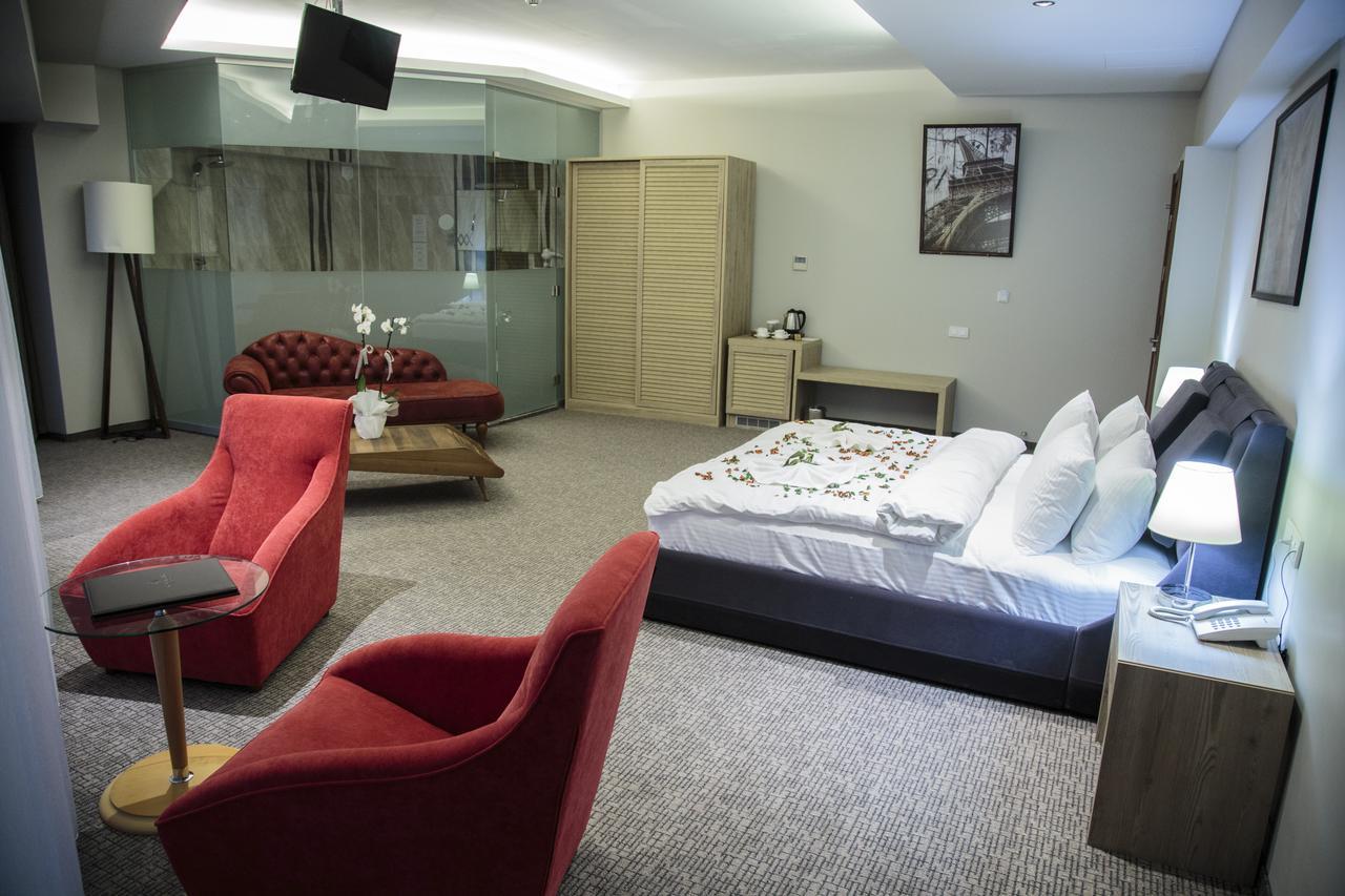 Hotel City Inegoel Екстер'єр фото