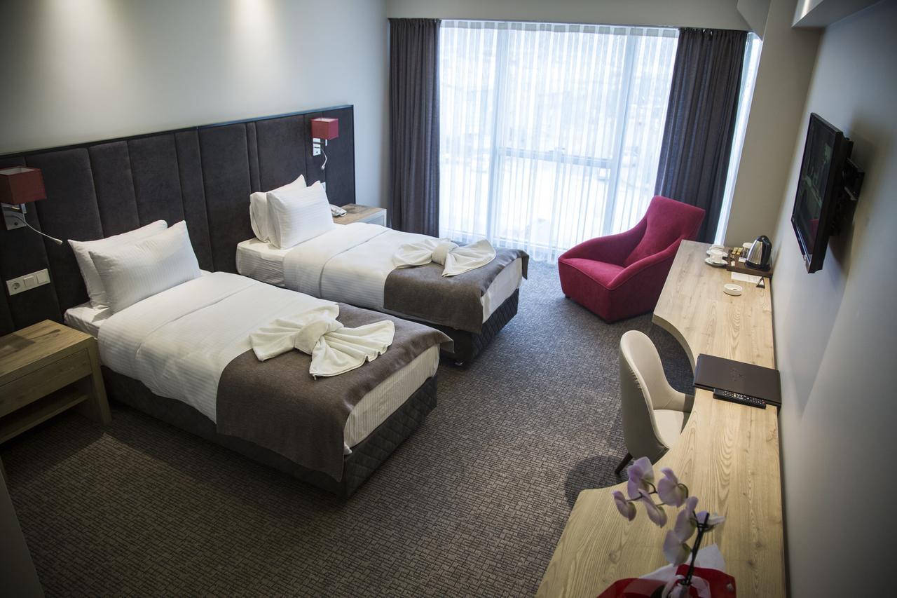 Hotel City Inegoel Екстер'єр фото